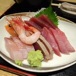 三是 - 刺身定食1,000円