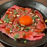 黒毛和牛焼肉 白か黒 - 