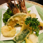 魚料理の店 達 - 天ぷら盛合せ。