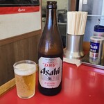 くるまやラーメン - フライングで出て来た瓶ビール(笑)。