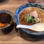 斗香庵 OJIMA - 中華蕎麦¥590、カツカレー¥190