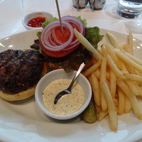 37 Steakhouse & Bar - 37クラシックバーガー