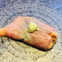くずし鉄板 あばぐら 神田店 - 【名物】北海道産 馬糞雲丹　Ａ５仙台牛　うに巻き