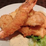 キッチン サカナヤ - この有頭海老が鎮座しています