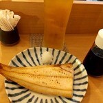 函館ブリ塩ラーメンと酒と肴 カモン - ほっけ焼き890円