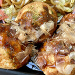 ポッポ - たこ焼き 接写。