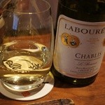 鳥茂 - ここまではシャブリで頂きます。相性バッチリです。