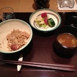 神保町 傳 - ご飯セッティング