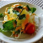 レストラン ラトリエ - 新鮮野菜のサラダ