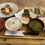 四季彩 はなれ - 満足の日替わり定食