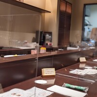 フレンチ懐石 広尾おくむら - 店内はこんな感じ