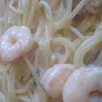 アンジェロ - とある日の海老とキノコのクリームパスタ