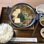 レストラン岩泉 - 炭鉱ホルモン鍋定食