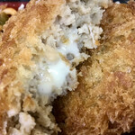 かしわ亭 - サクサク食感でチーズ入り美味しいですね