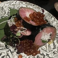 本鮪　中トロたくあん薬味巻き　たっぷりいくらのせ