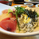 Shirasuya - 海鮮丼（おまかせ地魚3種盛）
