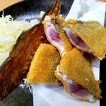 焼き鳥しげちゃん - 鯵フライと骨せんべい
