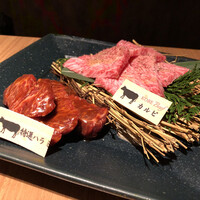 焼肉 にくなべ屋 神戸びいどろ 北野坂店 - 