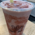 かき氷 くまさん - スムージー（苺みるく）