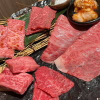 近江うし 焼肉 にくTATSU 青山本店 - 