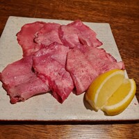 炭火焼肉 希林 - タン