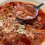 Russian Restaurant ROGOVSKI - ウクライナ風ボルシチ