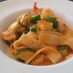 海老とズッキーニのトマトソースのラガーネ