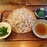 Musashinosobadokoro - エビ天四本野菜天ランチ（先に出てくる蕎麦と天つゆ）