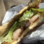 カフェ ド クリエ ホピタル - 海老アボカドとツナ　470円