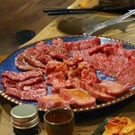 神保焼肉料理店 - 