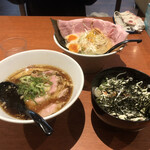 近江熟成醤油ラーメン 十二分屋 - 