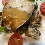 俺のフレンチ - アワビとキノコのクリーム煮アップ