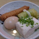 Takasago - おでん 各140円