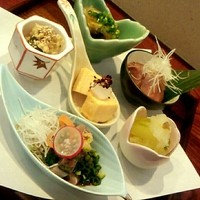 ゆうがた - ランチ御膳B いろいろな前菜盛り合わせ