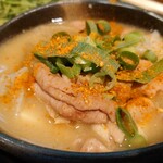 Shikajika - もつ煮豆腐