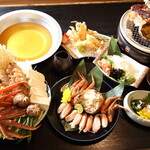 麺酒屋からから - タラバ・ズワイ・毛ガニの食べ比べコース蟹刺し付き