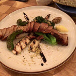 水色食堂 - 自家製ベーコンとマコモダケのグリル