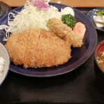 とんかつ 三金 - シンコロロースカツ定食＋カキフライ