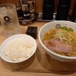 和麺ぐり虎 - 鶏塩らーめん　茶漬け飯セット