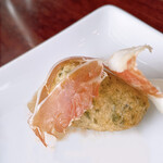 ザ・バージェイダブリューハート - ゼッポリーニ  もちもち♡  
      生ハムはちょっとドライ気味?