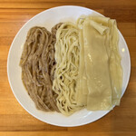 りきどう - 焙煎２色つけ麺(小)+凄平麺