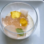 ザ・バージェイダブリューハート - 白桃とローズのパンナコッタ