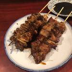 萬太郎 - 串焼き全景