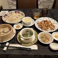 中国料理 古稀殿 - 野菜スープ、フカヒレの蒸し餃子、鶏肉とカシューナッツの炒め、海の幸入りあんかけ炒飯、搾菜