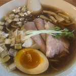 麺屋 日出次 - 鶏そば醤油