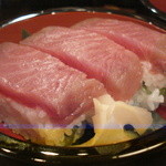 Akabee - 鰹箱鮨　にんにくが決めてです