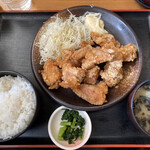 和食れすとらん 天狗 名古屋原店 - 唐揚げ定食10個ごはん大