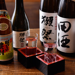 A variety of drinks including premium brands such as sake and shochu