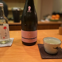 日本料理 たかむら - 信頼しているお店にしか卸さない「新政、見えざるピンクのユニコーン」と隠し味が秋田名産のりんごを使った炭酸水！どっちもめっちゃ美味しい\(//∇//)\