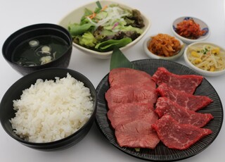 黒毛和牛焼肉 うしくろ - 